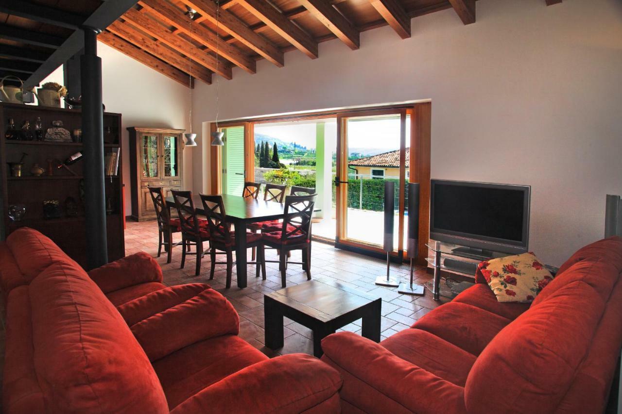 Spacious Villa In Parecag With A Swimming Pool Sečovlje エクステリア 写真