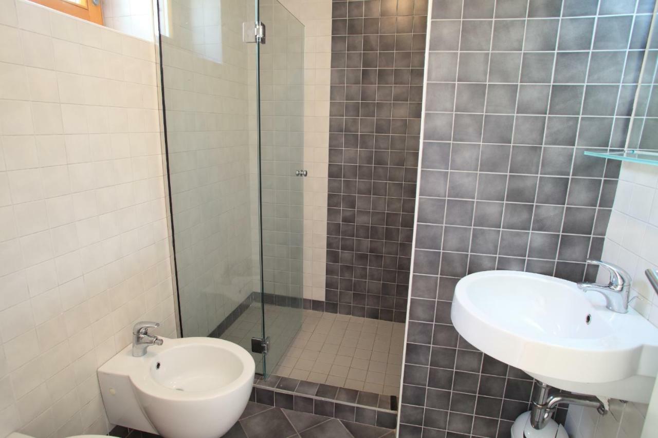 Spacious Villa In Parecag With A Swimming Pool Sečovlje エクステリア 写真