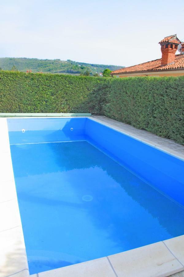 Spacious Villa In Parecag With A Swimming Pool Sečovlje エクステリア 写真